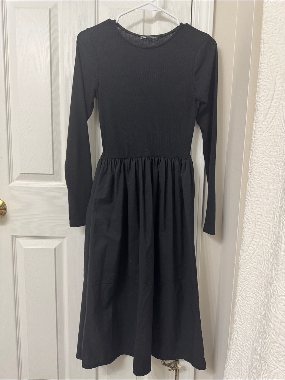 Zara Black Long-Sleeve Gathered-Waist Midi Dress